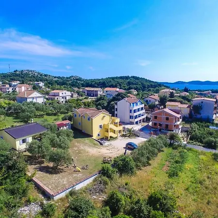 Guesthouse Drage * Drage