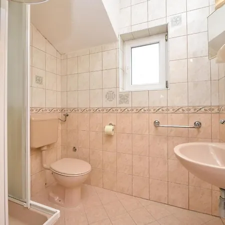 Guesthouse Drage *